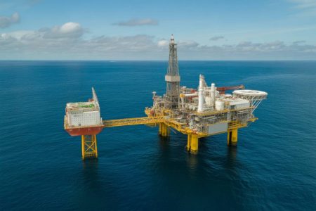 Gestion et recyclage des déchets issus des énergies marines renouvelables : éoliennes offshore, hydroliennes et structures flottantes